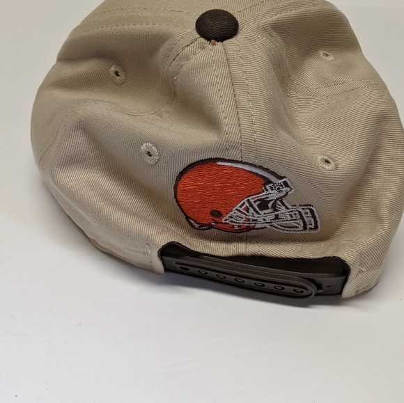 Cleveland Brown Youth NFL Snapback - Picture 4 of 5